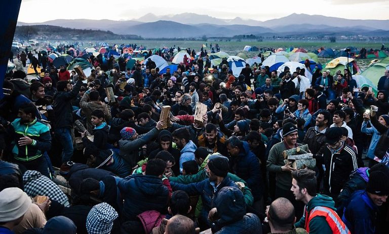 So viele Flüchtlinge werden zu uns abgeschoben!