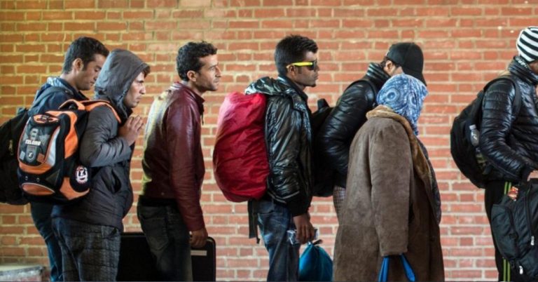 Flüchtlinge: Der finanzielle Niedergang der Kommunen – Beispiel Köln