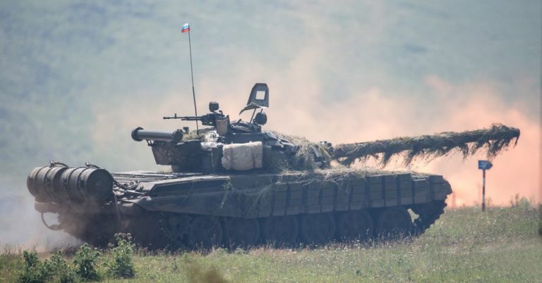 „Man stelle sich vor, russische Panzer an der US-Grenze“ – Gedanken zu westlicher Doppelmoral