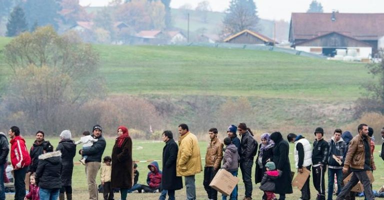 Asyl: 10.000 Antragsteller verschwunden