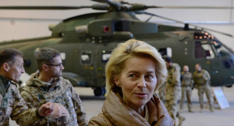 Von der Leyen spricht von Bundeswehr-Einsatz in Syrien