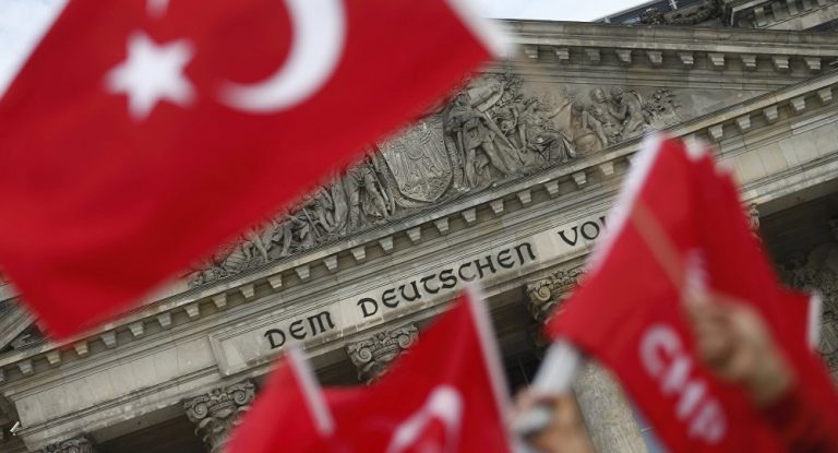 Diese Türken strömen nach Deutschland – BAMF meldet mehr Asyl-Anträge
