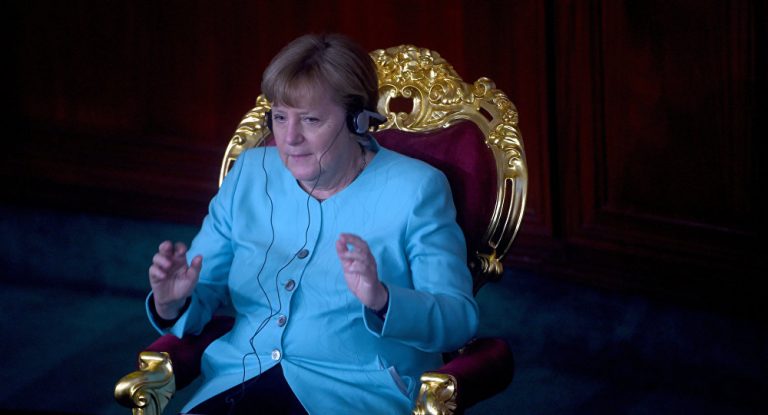 Merkel schimpft über Berlin und NRW