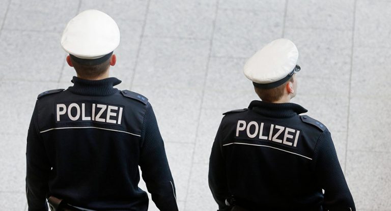 Schlägerei bei Routine-Kontrolle – sieben Polizisten verletzt