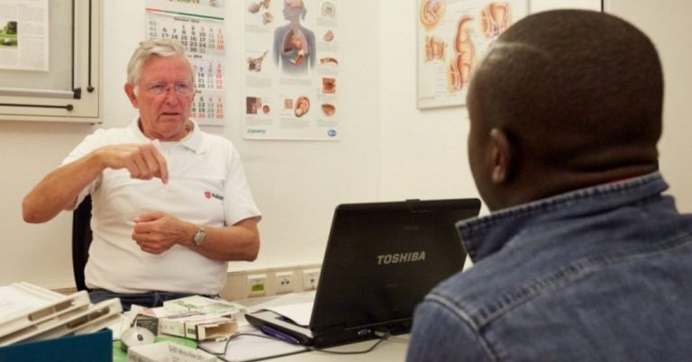 20% aller Gutachten gefälscht: Ärzte stellen Gefälligkeits-Atteste gegen Abschiebungen aus