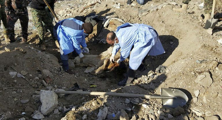 Syrien: Massengrab mit enthaupteten IS-Opfern entdeckt