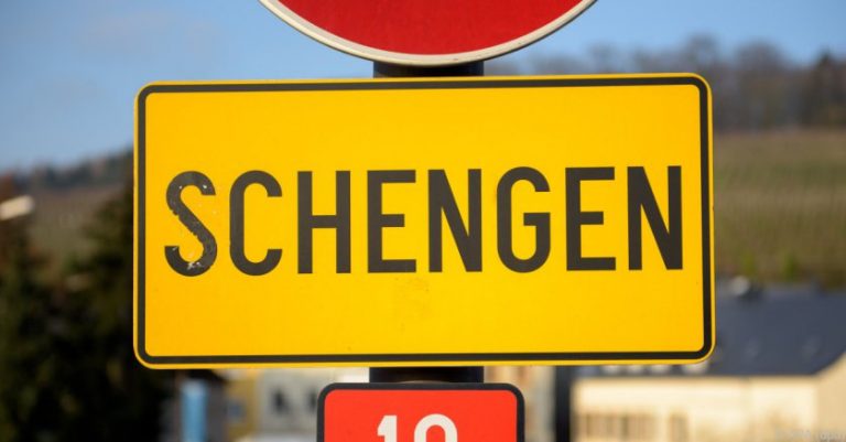 EU verlängert „ein letztes Mal“ die Grenzkontrollen im Schengen-Raum