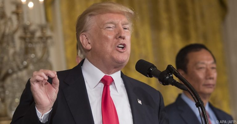 Trump löst Wahlkampfversprechen ein Trump schafft Arbeitsplätze: Foxconn baut Werk in den USA