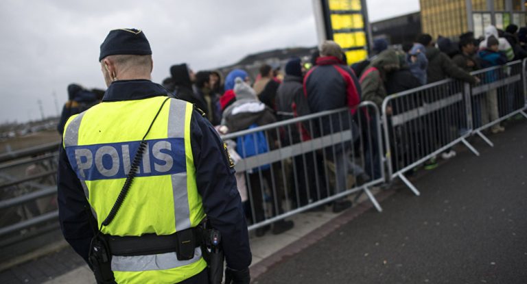 Mehrere Flüchtlinge bei Sitz-Demo gegen Migrationsamt in Stockholm verletzt