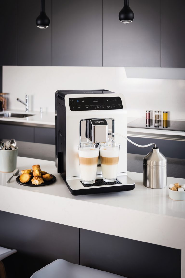 Stylish. Kompakt. Smart: die neuen Krups Evidence Kaffeevollautomaten mit Quattro-Force-Technologie