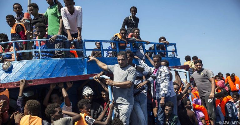 Schiff beschlagnahmt und durchsucht Italien: NGO hatte im Mittelmeer häufig Kontakte zu Schleppern