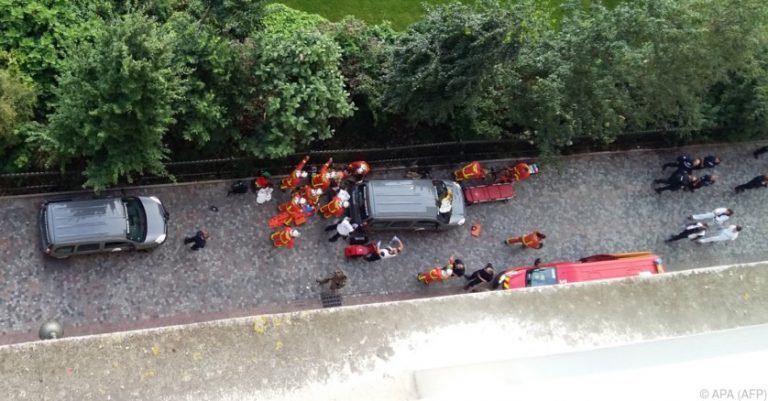 Frankreich: Auto rast in Gruppe Soldaten – mehrere Verletzte!