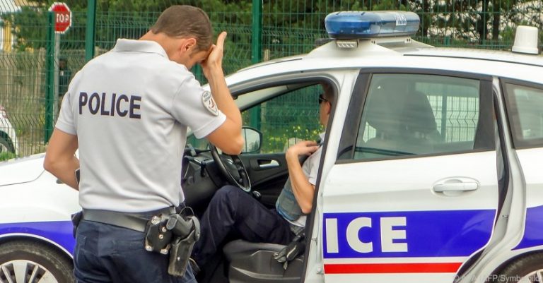 Marseille: Fahrer rast in Bushaltestellen – eine Person tot