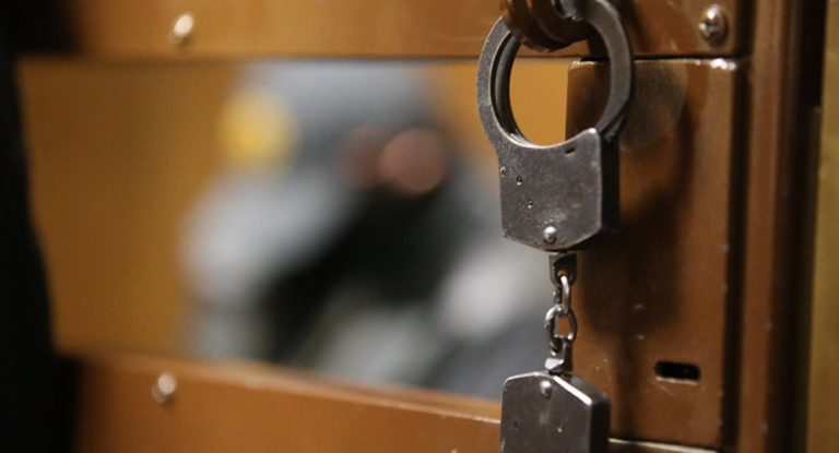 „Mangel an Frauen“: Studie erklärt Anstieg der Gewaltkriminalität durch Flüchtlinge