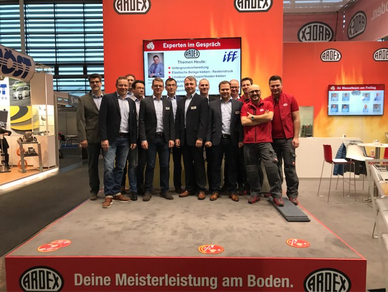 Rückblick auf die DOMOTEX: Großes Interesse an roten Eimern am Ardex-Stand