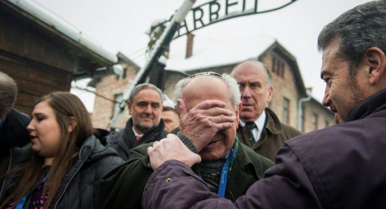 Juden am Holocaust schuld? Polens Regierungschef empört Netanjahu