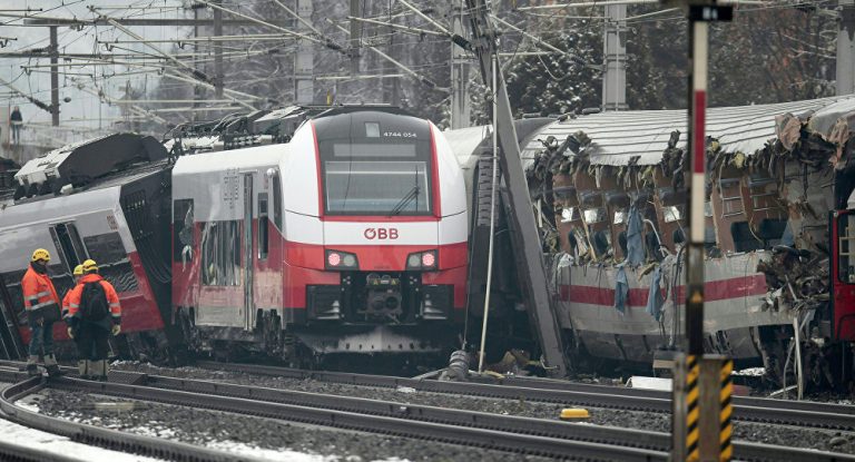 Zugunglück in Österreich: Todesopfer und zahlreiche Verletzte