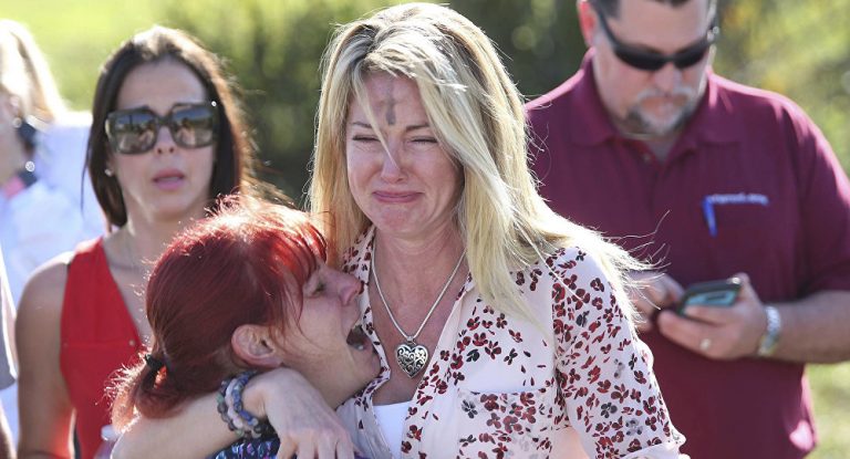 Panik und Schreie: VIDEO zeigt Schulmassaker in Florida