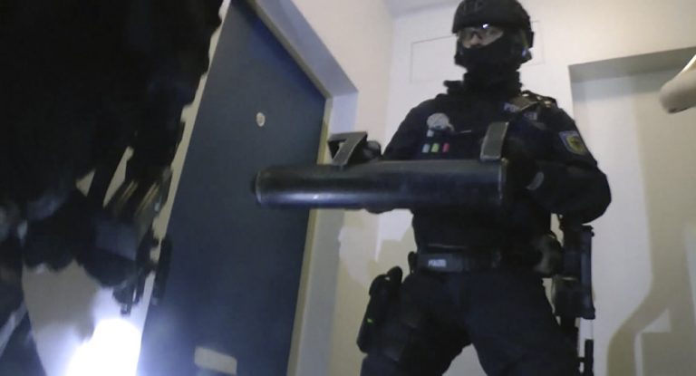 „Bricht Polizei bei mir ein?“ – GEZ-Verweigerer bangt monatelang
