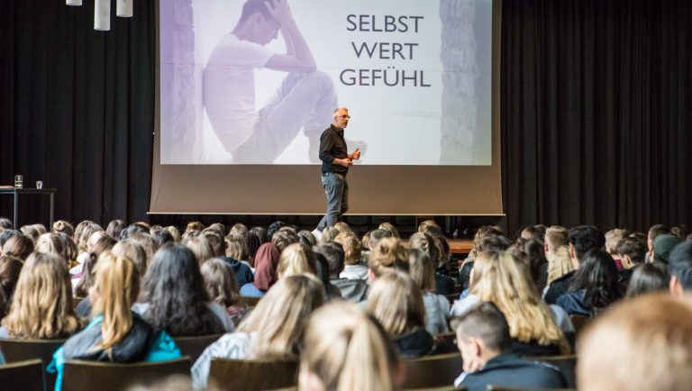Suchtpräventionsveranstaltung mit Experten in Fulda