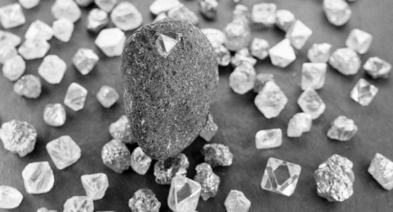 Diamant mit „außerirdischem“ Eis-Einschluss gefunden