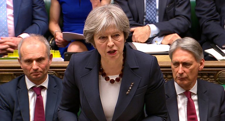 May droht Russland mit Sperrung von Staatskonten und „geheimen Maßnahmen“
