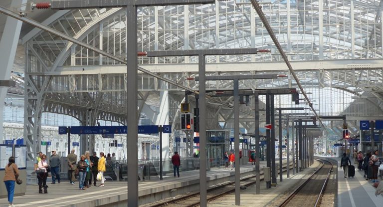 Viele Verletzte bei Zugunfall am Bahnhof Salzburg