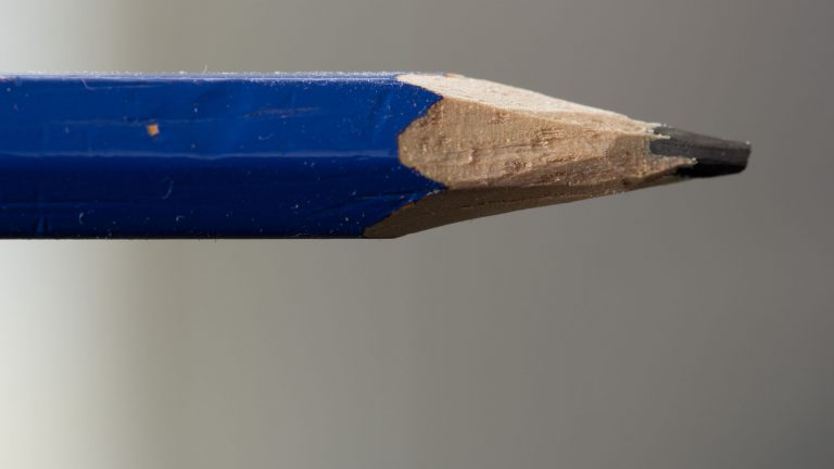 Verticas-Zahl des Monats:  Mit guter Mine zum fernen Ziel – Ein Bleistift schreibt rund 52 Kilometer