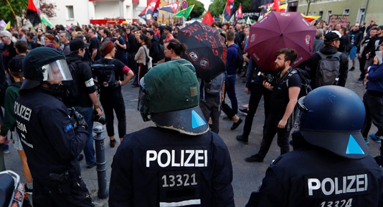 Demonstrationszug zum 1. Mai: Berliner gehen am „Tag der Arbeit“ auf die Straße