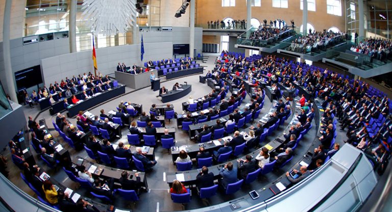 Schwarzer Tag für Merkel – Opposition stiehlt Kanzlerin die Schau