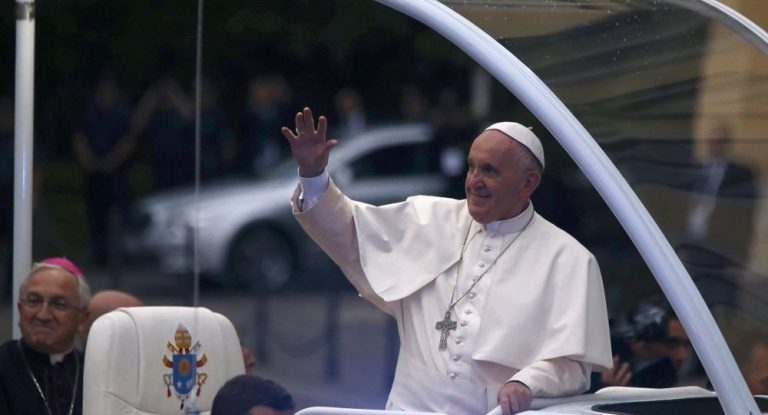 Papst vergleicht Abtreibungen mit NS-„Rassenhygiene“