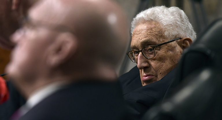Kissinger-Bashing: US-Eliten nehmen Kurs auf Bürgerkrieg