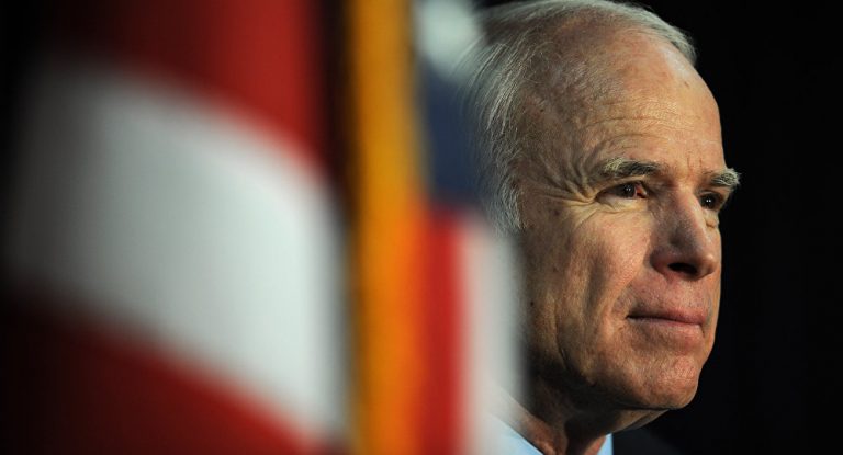 „Er war gut im Russland-Hassen“ – Politiker würdigen „ehrlichen Feind“ McCain