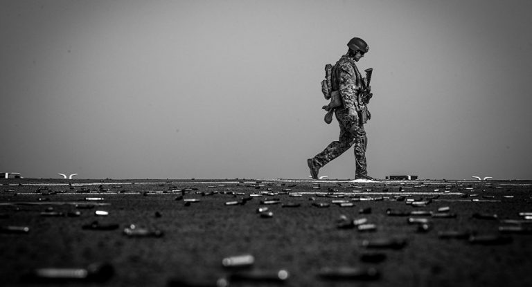 Nato-Sprecherin schockiert: Russlands Mittelmeerverband bedrängt 6. US-Flotte