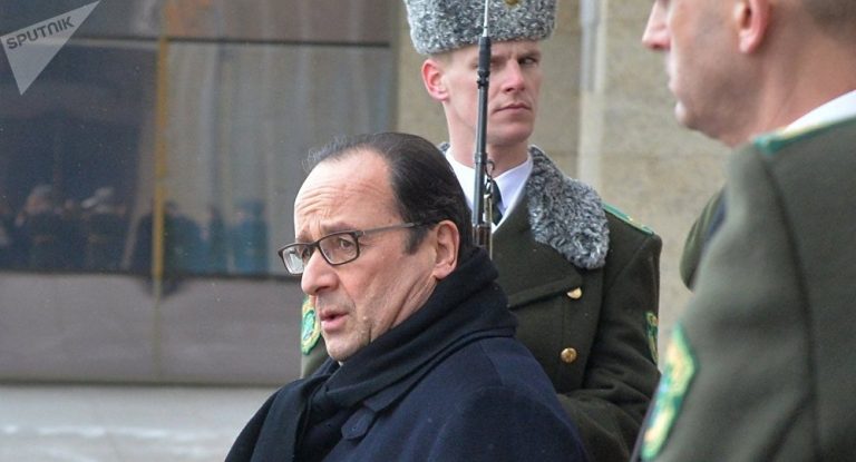 „Ganz Weißrussland lag doch in Schutt und Asche“: Minsk beschämt Hollande
