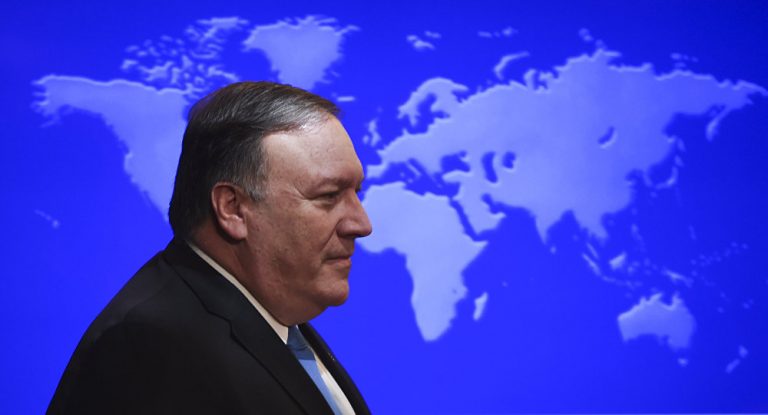 Russland in Ukraine und Syrien nutzlos? – Politologe kommentiert Pompeos Äußerung