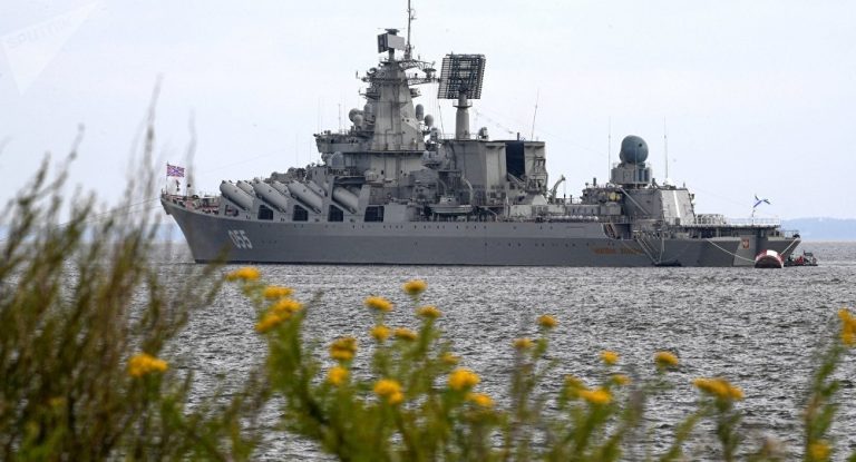 Schiffsparade: So wappnen sich Russland und USA für Showdown in Idlib