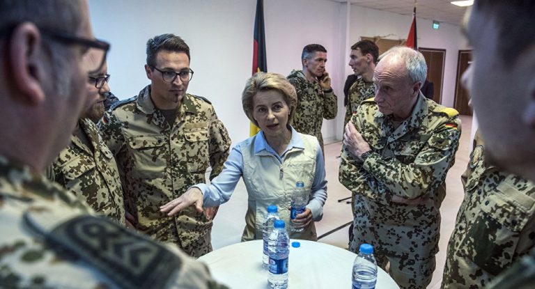 TAGESSCHAU-Mobilmachung: Trittbrett-Imperialismus in Syrien