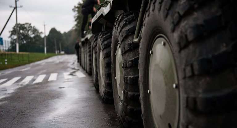 Truppenaufmarsch an Grenze zu Ungarn: Rüstet sich Ukraine für „zweiten Donbass“?