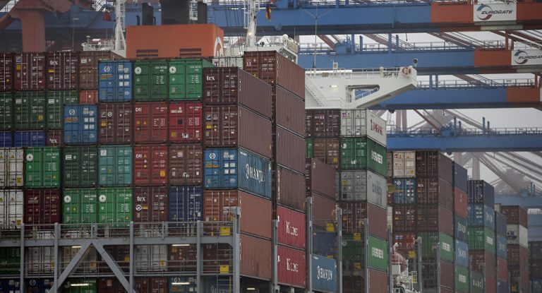 IWF und Exporteure besorgt: Donald Trump schädigt deutsche Wirtschaft