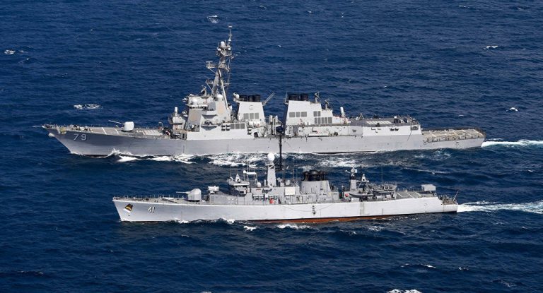 NATO-Minenräumschiffe im Schwarzen Meer eingelaufen