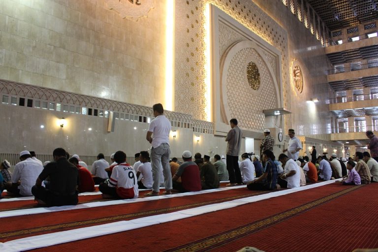 ZDF: Hassprediger in Moscheen gegen Christen und Juden in Deutschland