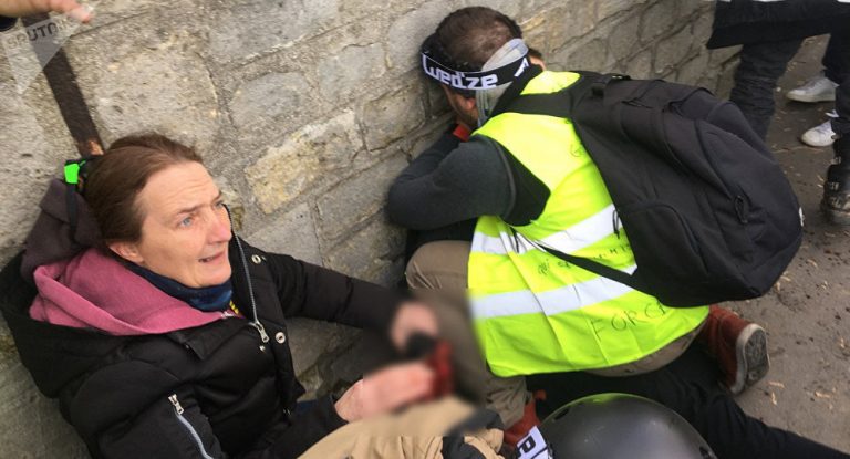 Protest in Paris: Explosion reißt Mann Hand ab – VIDEO
