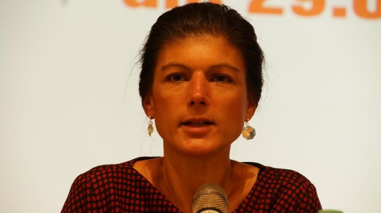 Mit Wagenknecht nach Moskau? Wolfgang Gehrcke will Linke für Russland begeistern