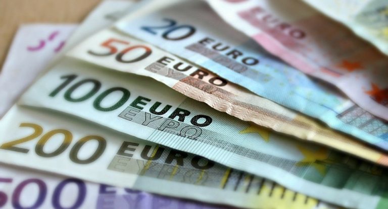 Jeder vierte Österreicher komplett ohne Ersparnisse – Umfrage
