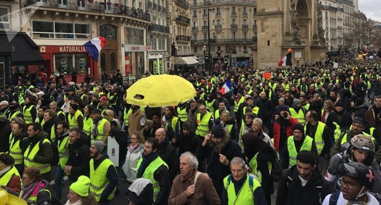 17. Woche in Folge: Gelbwesten protestieren in Paris