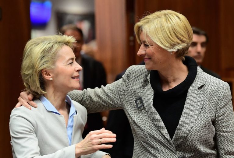 Verteidigungsministerinnen: Frauen stürmen eine der letzten Männerbastionen