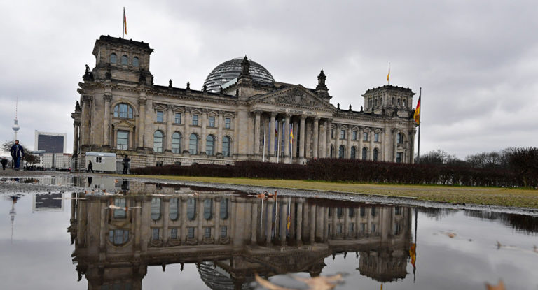 Serie mutmaßlich rechtsextremer Drohmails an Politiker – und Helene Fischer