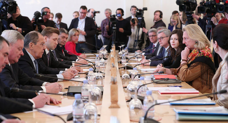 Kneissl in Moskau: Russisch-österreichischer Dialog wird intensiviert
