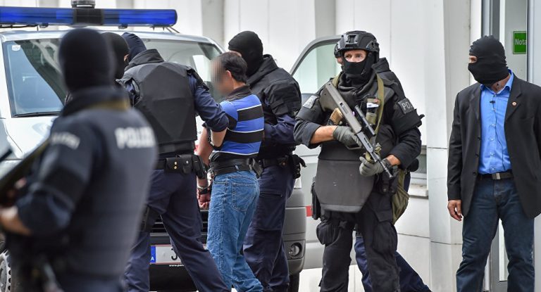 Österreich: Sozialhilfebeziehender Dschihadist holt auf Staatskosten Familie nach